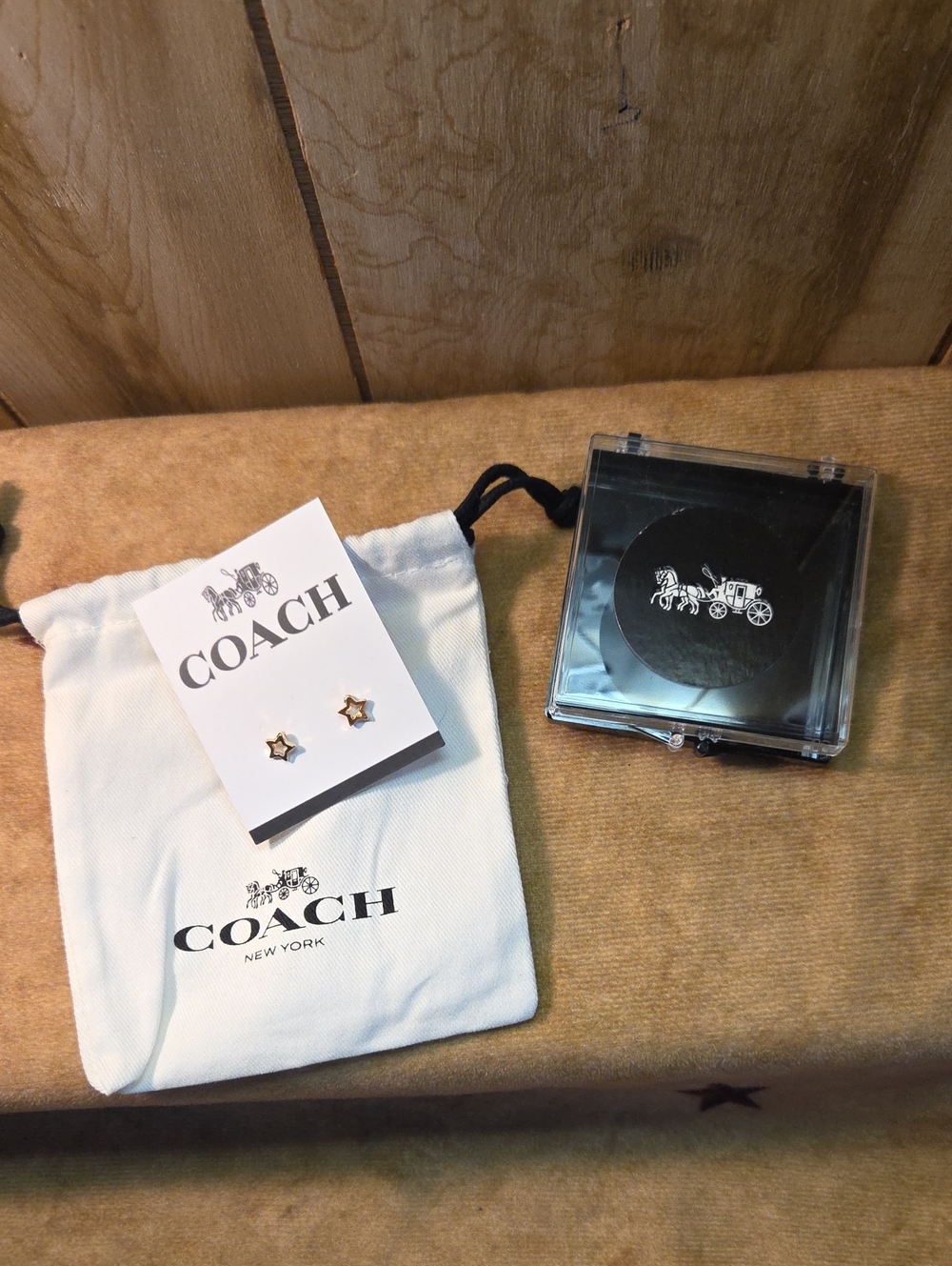 Coach Gold Star Stud Earrings with Black Coach Compact - Picture 3 of 3